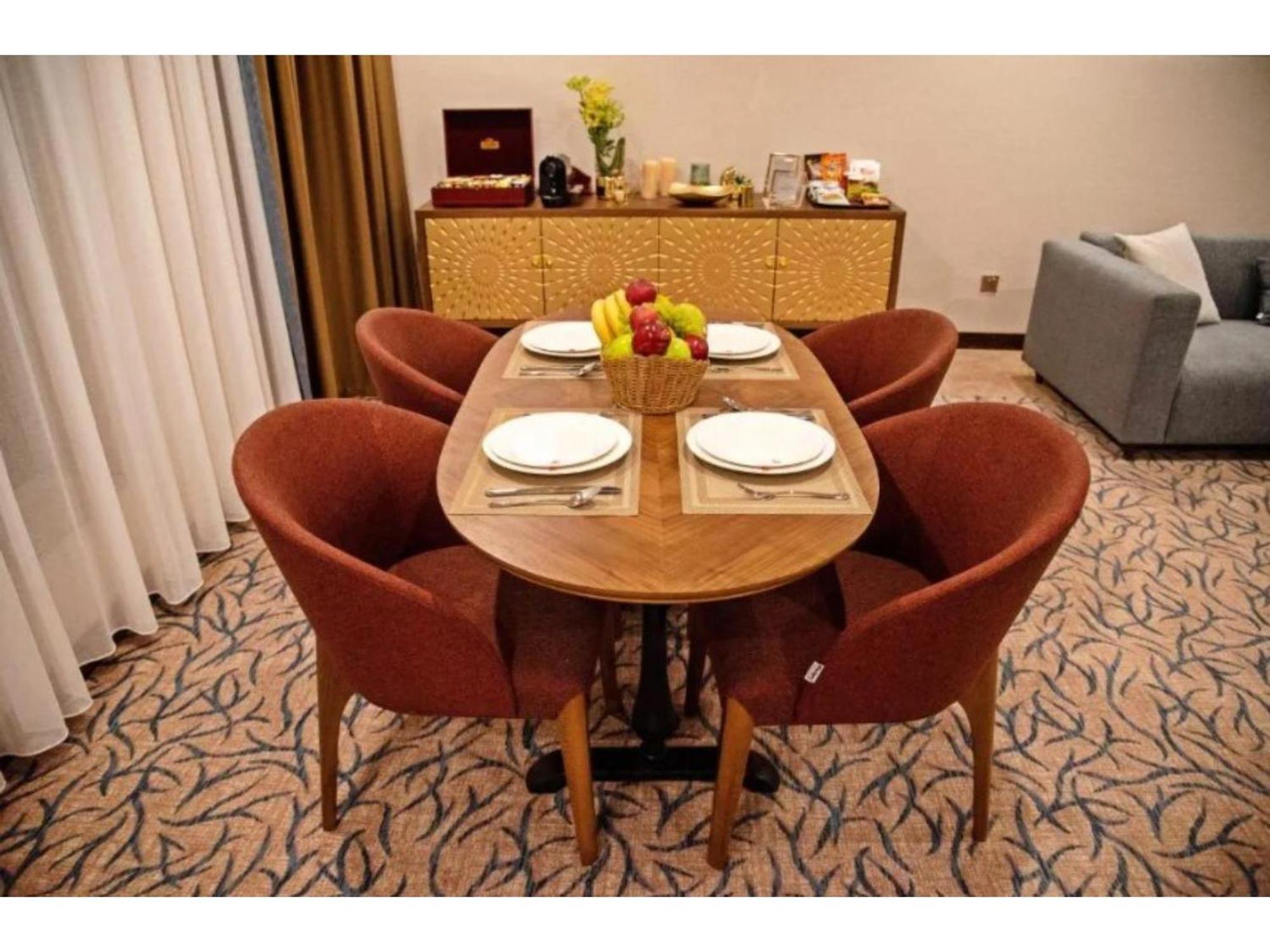 ג'דה Sunday Emerald Hotel מראה חיצוני תמונה